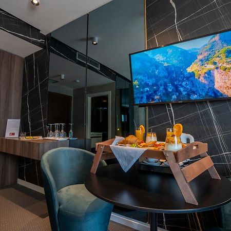 Hotel Chicago شكودر المظهر الخارجي الصورة