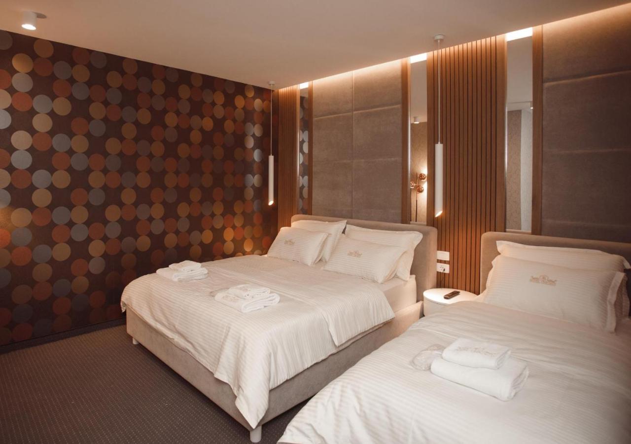 Hotel Chicago شكودر المظهر الخارجي الصورة