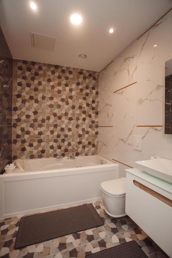 Hotel Chicago شكودر المظهر الخارجي الصورة