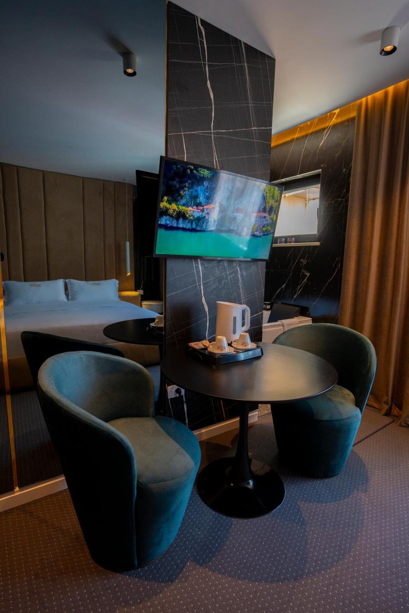 Hotel Chicago شكودر المظهر الخارجي الصورة