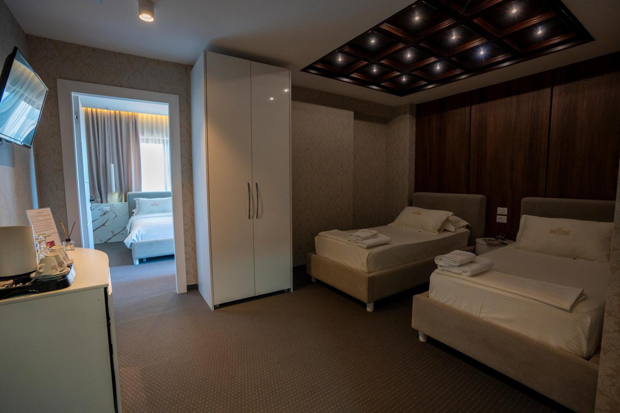 Hotel Chicago شكودر المظهر الخارجي الصورة
