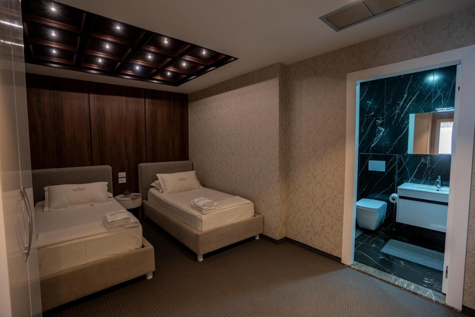 Hotel Chicago شكودر المظهر الخارجي الصورة