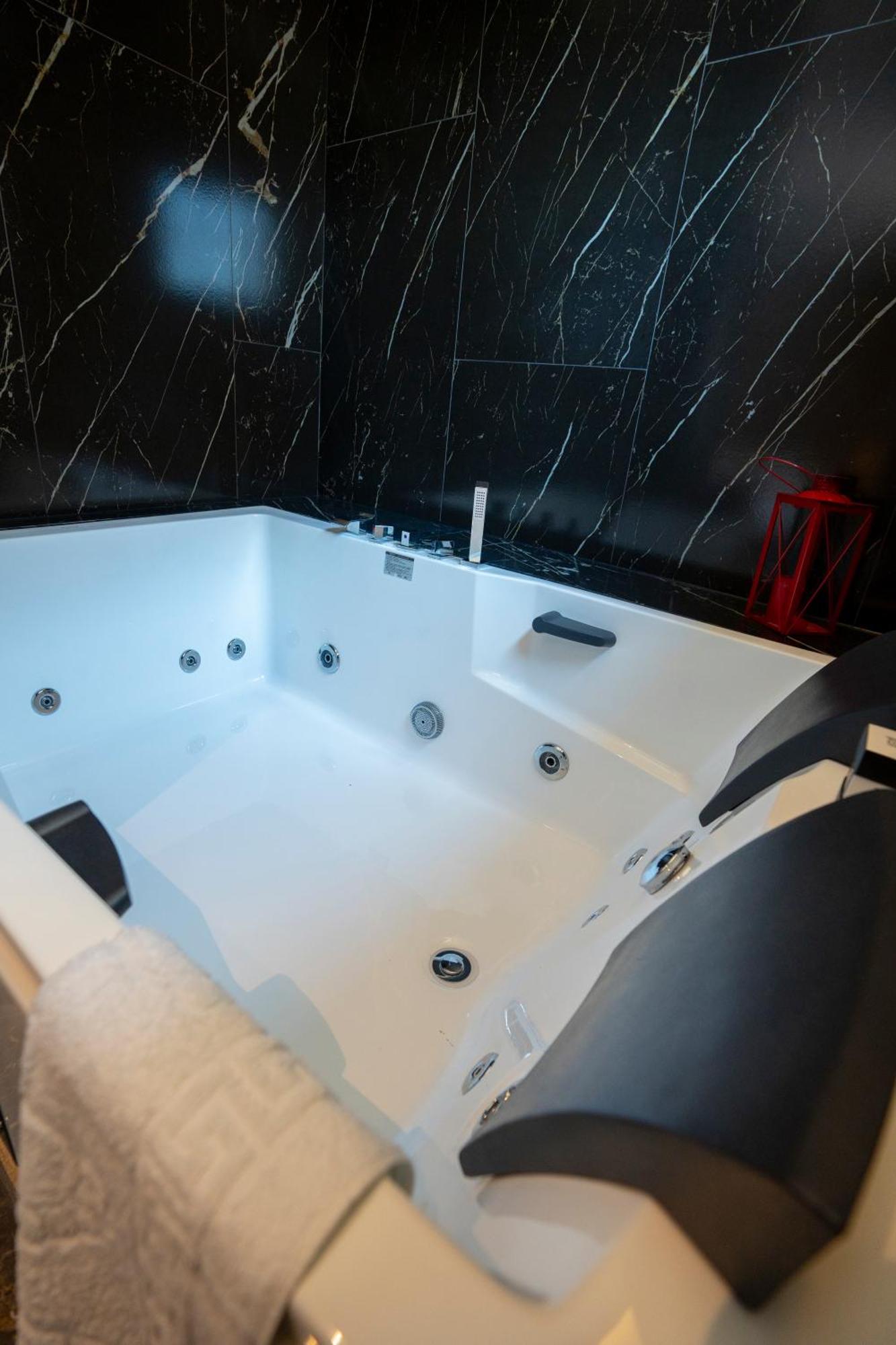 Hotel Chicago شكودر المظهر الخارجي الصورة