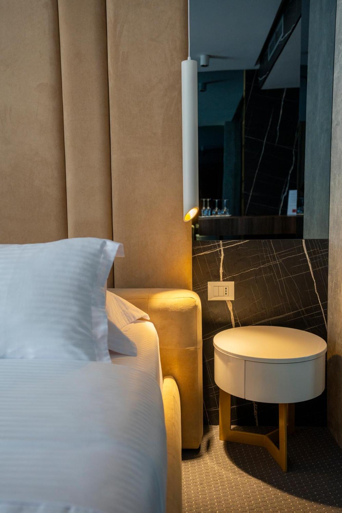 Hotel Chicago شكودر المظهر الخارجي الصورة